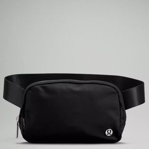 EVERYWHERE BELT BAG *EXTENDED STRAP - Black